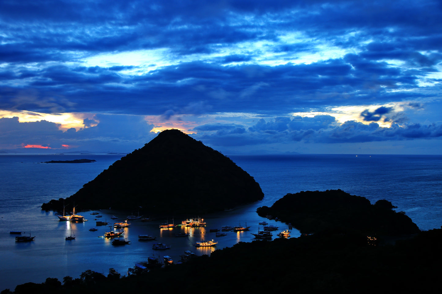 Mark Levintin Photography-Labuan Bajo